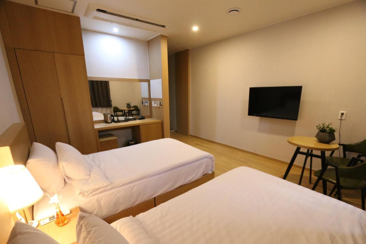 Daedunsan Hotel Wanju Exterior photo